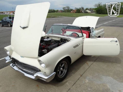 1956 Ford Thunderbird
