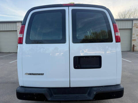 2019 Chevrolet Express 2500