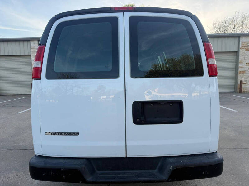 2019 Chevrolet Express 2500