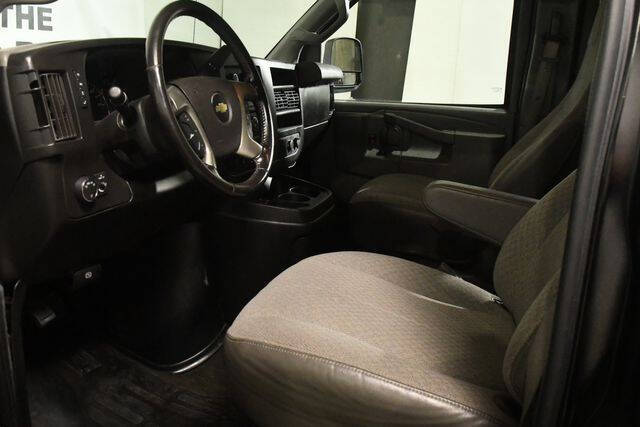 2017 Chevrolet Express LT 3500