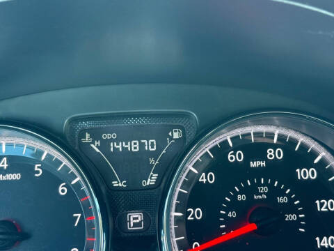 2016 Nissan Versa 1.6 SV