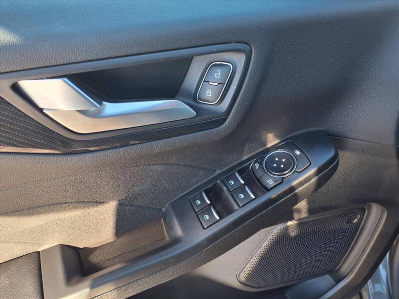 2026 Ford Escape ST-Line Select