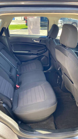 2020 Ford Edge SE