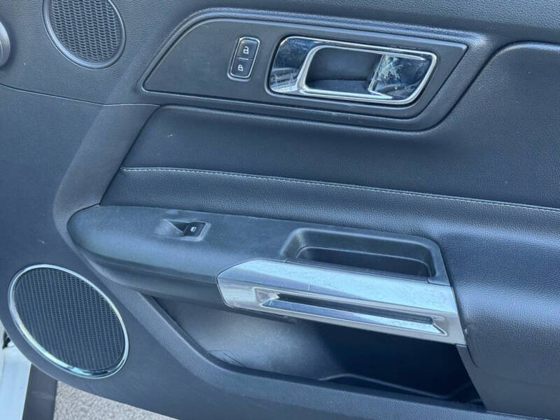 2016 Ford Mustang EcoBoost Premium