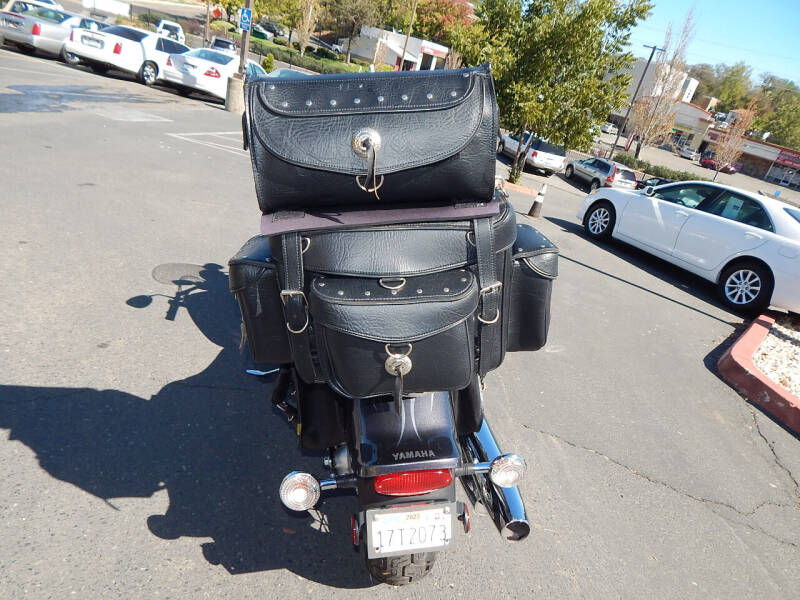 2005 Yamaha XVS1100 V-STAR 1100