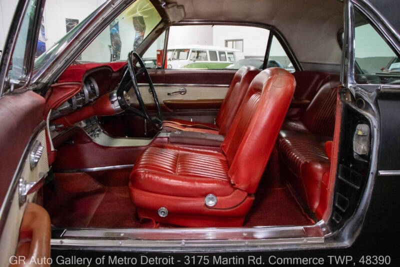 1961 Ford Thunderbird
