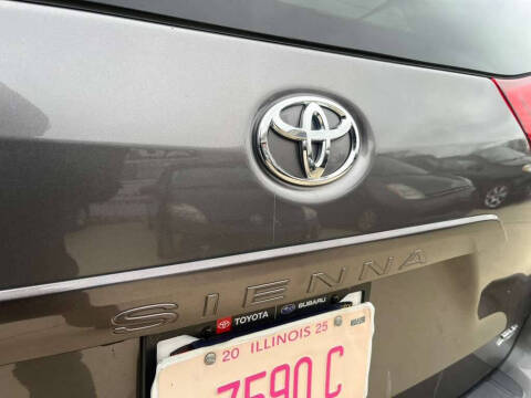 2019 Toyota Sienna XLE 8-Passenger