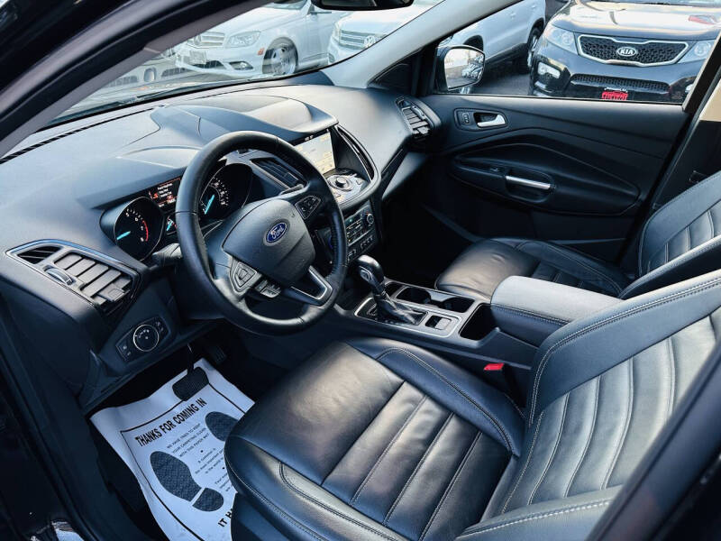 2019 Ford Escape Titanium