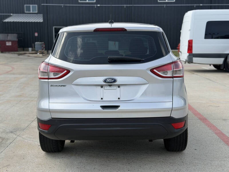 2016 Ford Escape S
