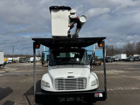 2012 Freightliner M2 106
