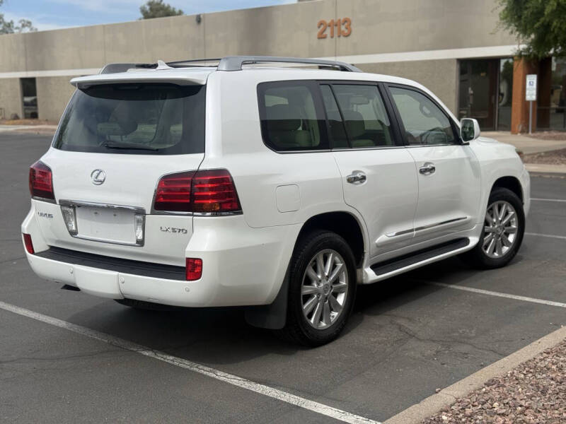 2008 Lexus LX 570 - Photo 8