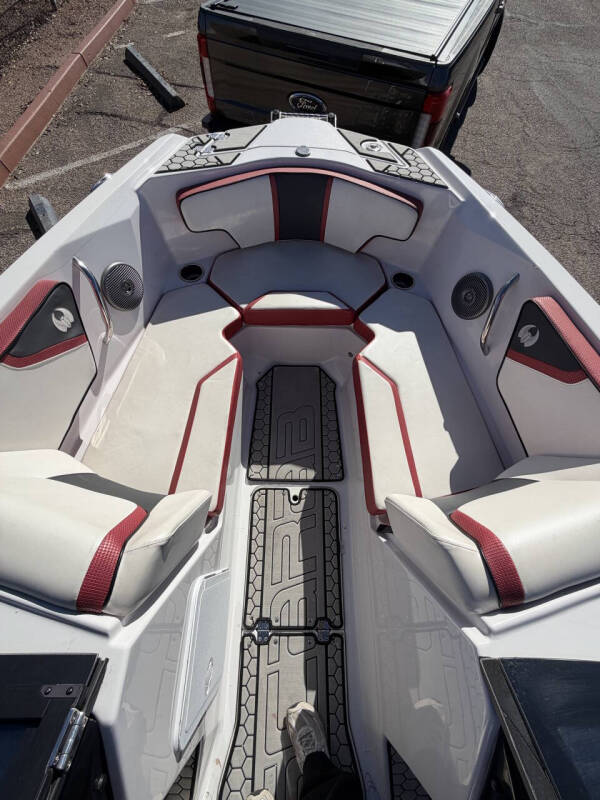 2019 Scarab 215 ID