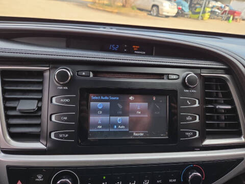 2017 Toyota Highlander LE