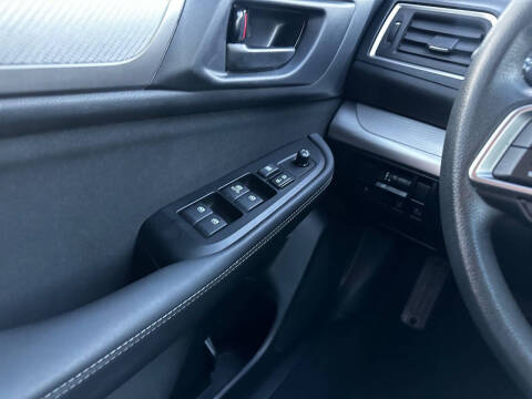 2019 Subaru Outback 2.5i