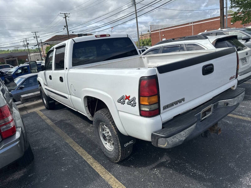 2004 GMC Sierra 2500HD SLT