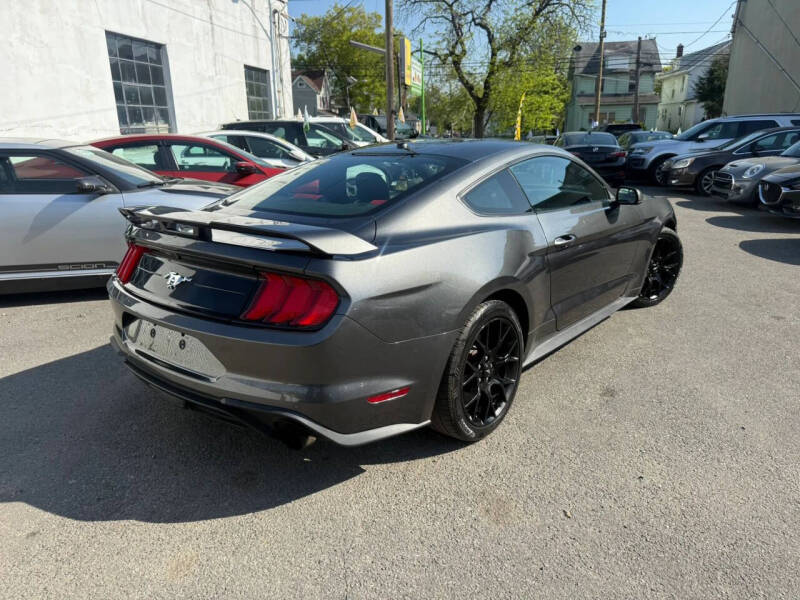 2018 Ford Mustang