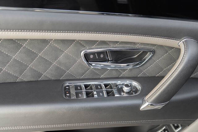 2020 Bentley Bentayga 11