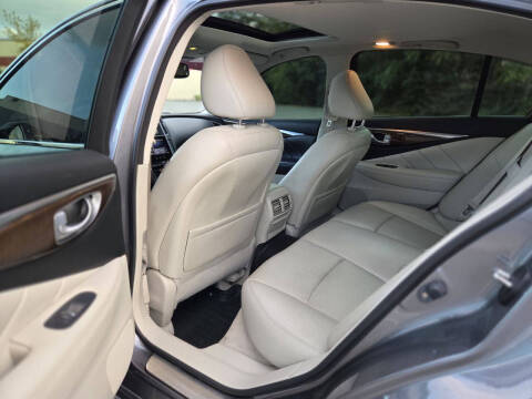 2014 Infiniti Q50 Premium