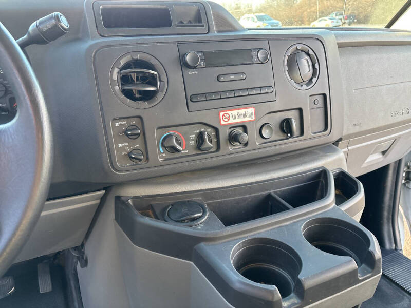 2011 Ford E-Series E-150 XL