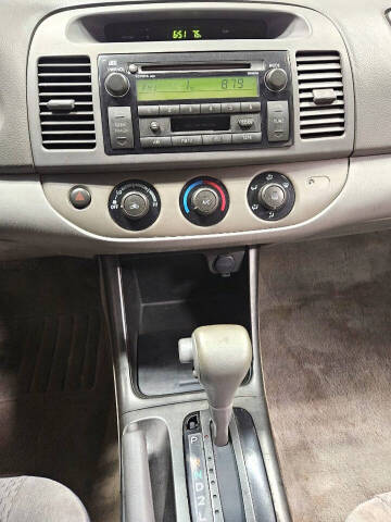 2002 Toyota Camry LE