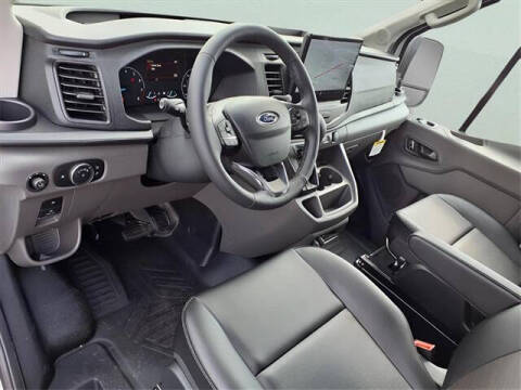 2025 Ford Transit 250