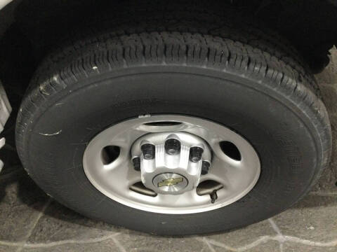 2023 Chevrolet Express 2500