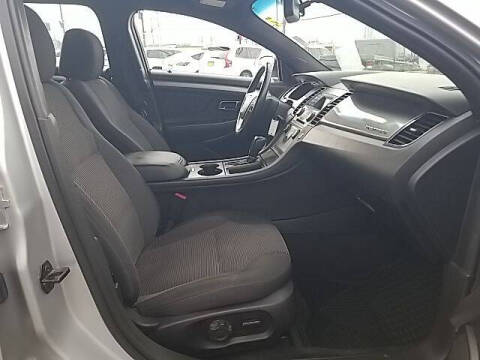 2018 Ford Taurus SEL