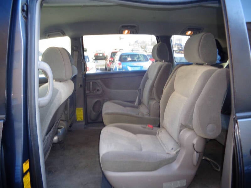 2008 Toyota Sienna LE photo 8