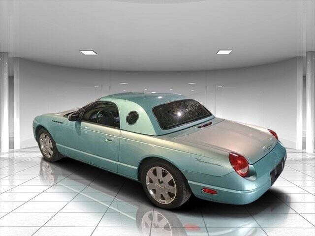2002 Ford Thunderbird 7