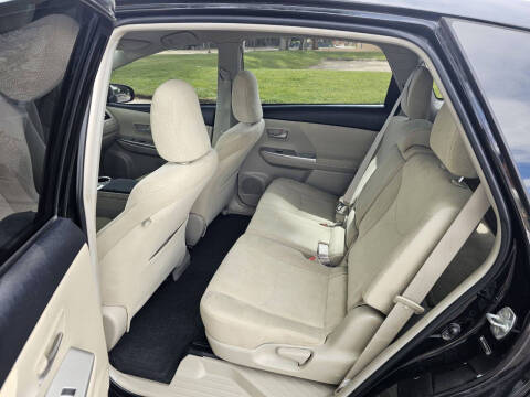 2012 Toyota Prius v Five