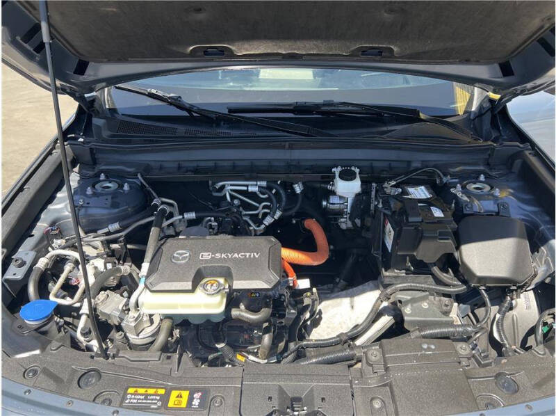 2022 Mazda MX-30 EV Premium Plus