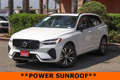 2024 Volvo XC60 B5 Core Dark Theme