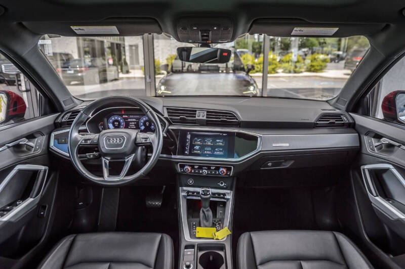 2021 Audi Q3 quattro S line Prem Plus 45 TFSI