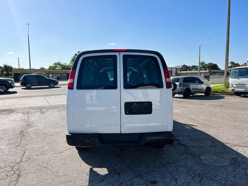 2011 Chevrolet Express 3500