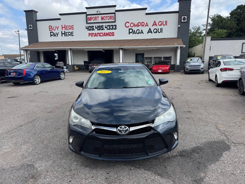Black 2017 Toyota Camry LE LE 4dr Sedan 2