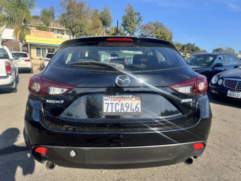 2016 Mazda MAZDA3 i Sport