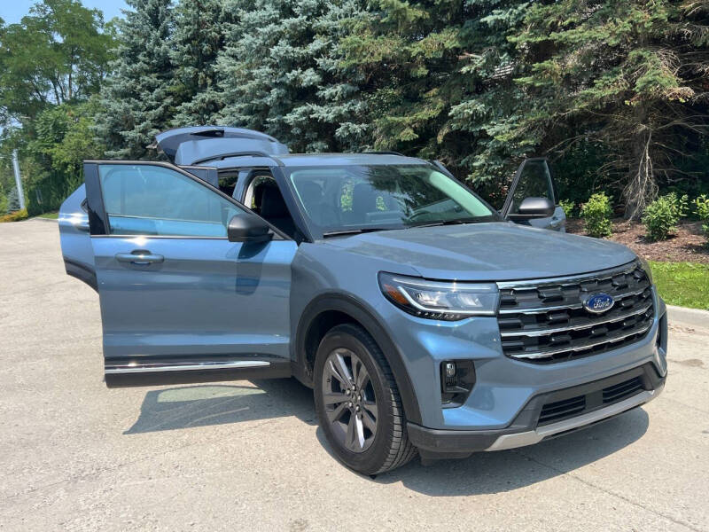 2025 Ford Explorer Active