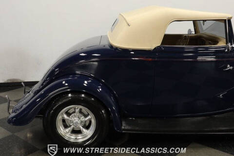 1933 Ford Cabriolet