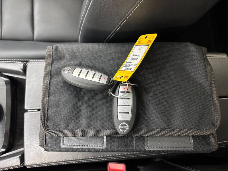 2021 Nissan Rogue SL