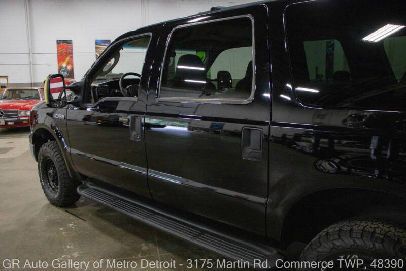 2005 Ford Excursion XLT
