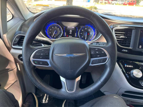 2020 Chrysler Voyager LXi