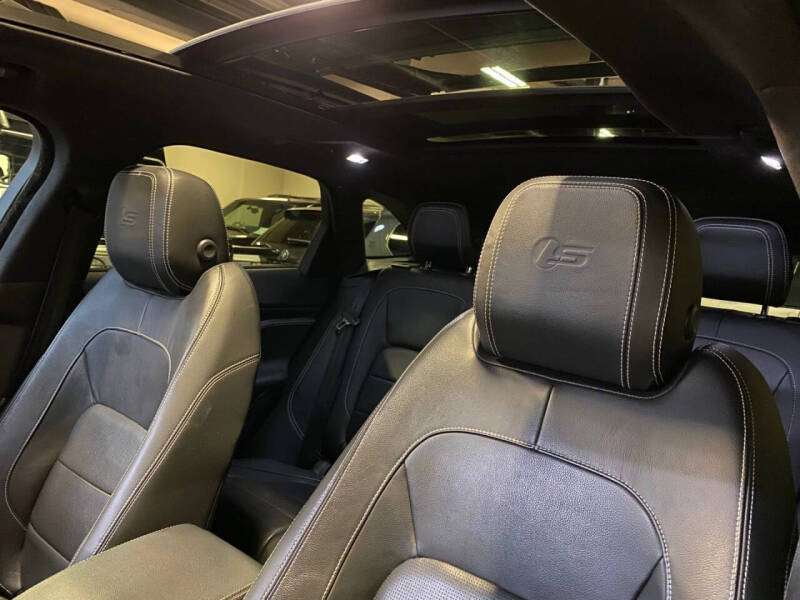 2019 Jaguar F-PACE S