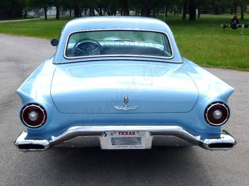 1957 Ford Thunderbird