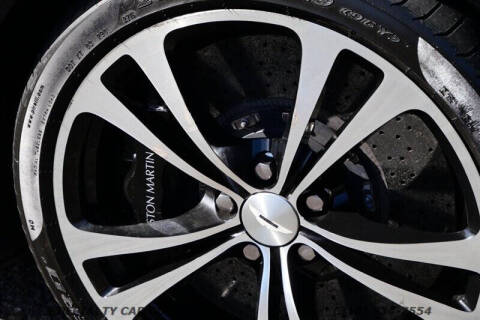 2011 Aston Martin V12 Vantage