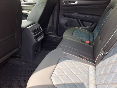 2026 Volkswagen Atlas Cross Sport SEL Premium R-Line 4Motion