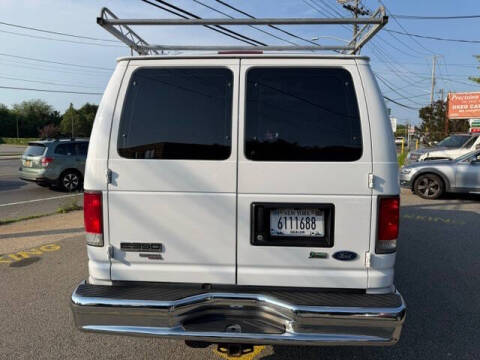 2013 Ford E-Series E-350 SD
