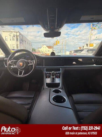 2017 Porsche Panamera