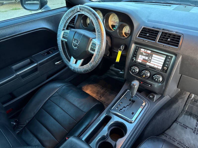 2014 Dodge Challenger SXT