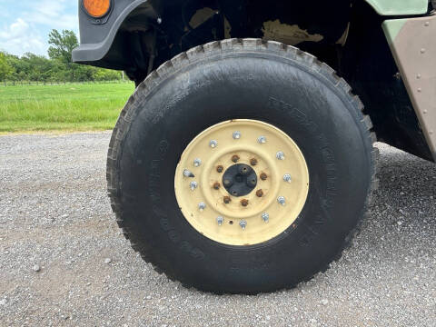 2001 AM General HMMWV