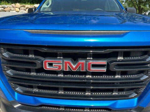 2022 GMC Canyon Elevation Standard